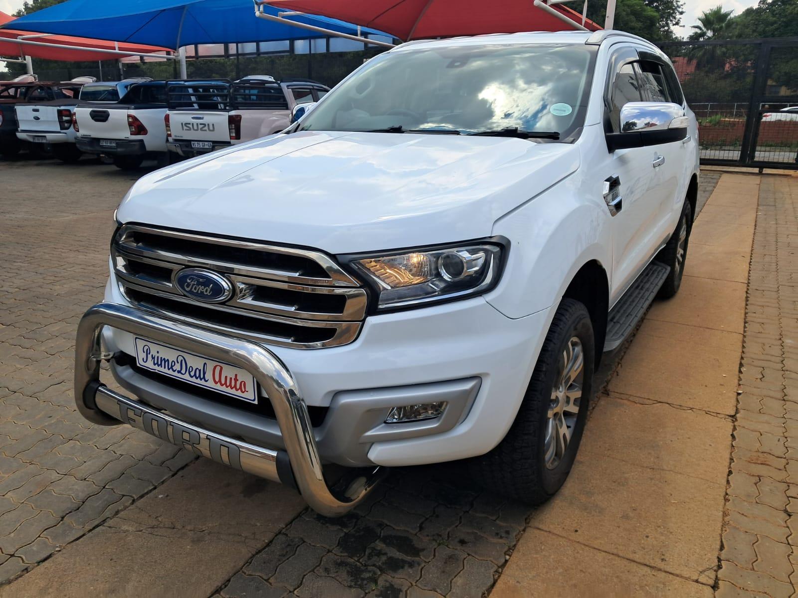 2017 FORD Everest