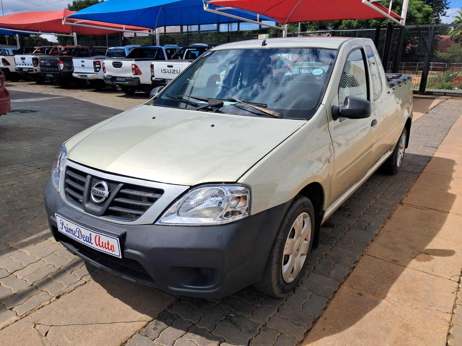 2015 Nissan NP200