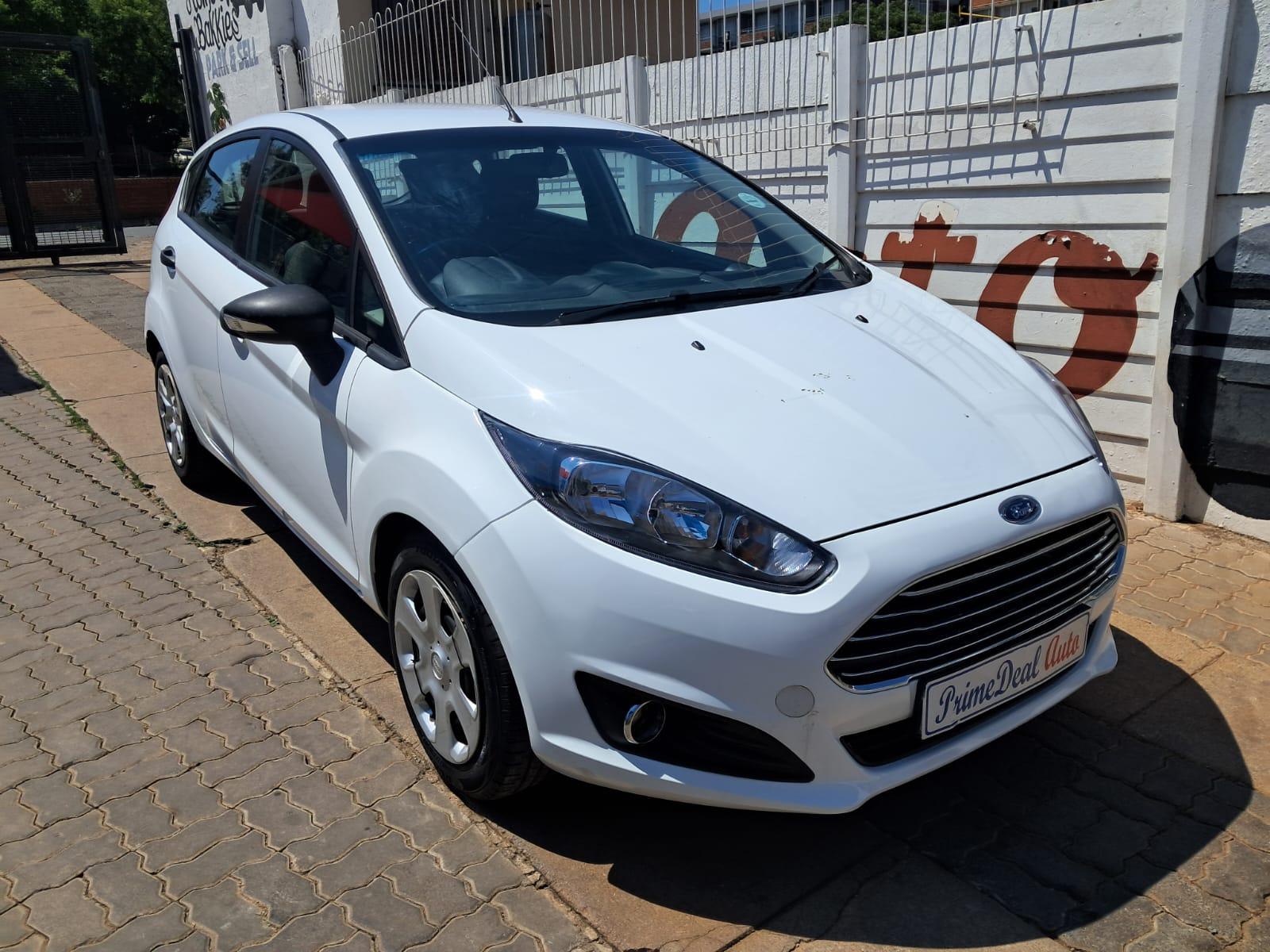 2012 Ford fiesta